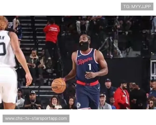 快船主帅泰伦卢回应哈登申请称需关注场上竞技 快船主帅泰伦卢回应哈登申请称需关注场上竞技